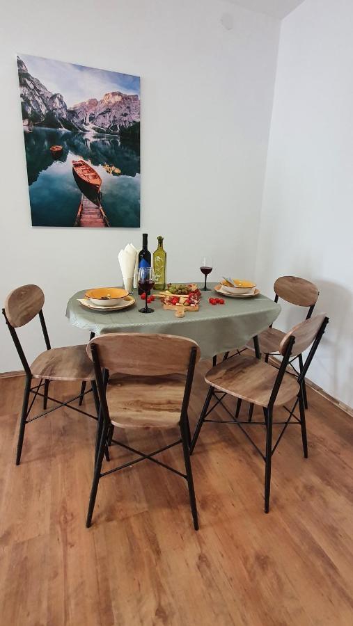 Apartmani Masline Jasenice  Exterior photo