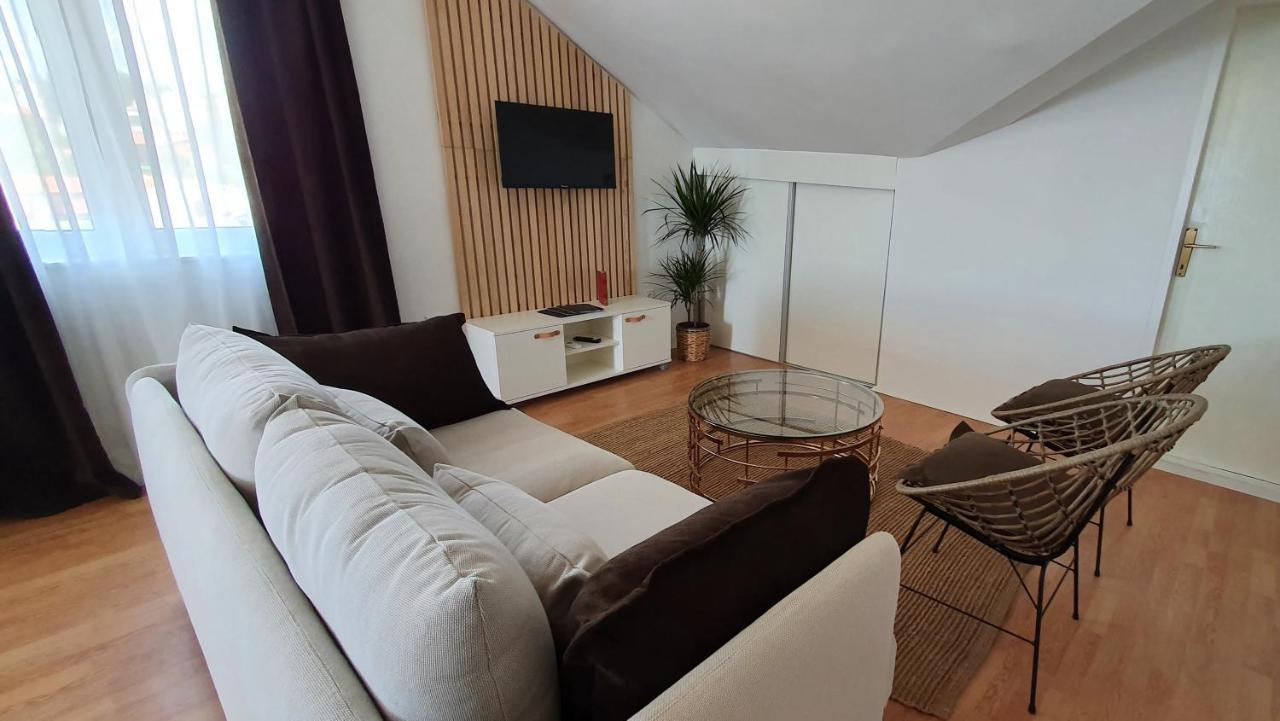 Apartmani Masline Jasenice  Exterior photo